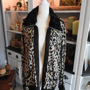 Chico's Zenergy Light weight sweater knit jacket with fur collar Size 1x